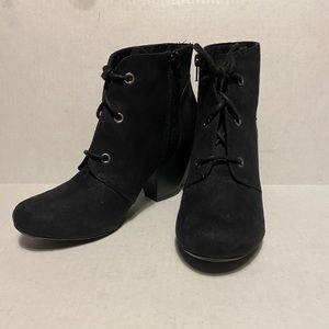 Rampage lace and zip up booties. Size 8 1/2.